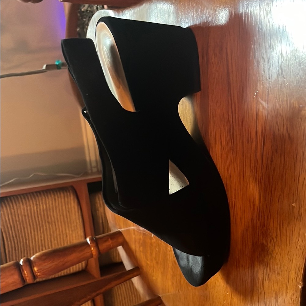 Elegant Black Women's Sandals